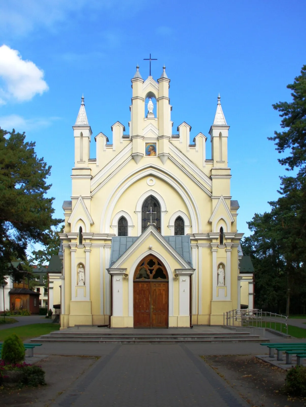 Kościół Matki Bożej Częstochowskiej w Józefowie