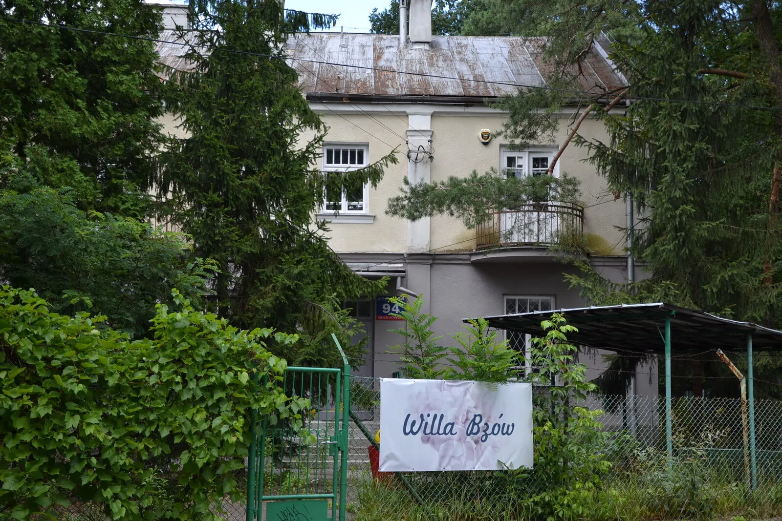 Murowana willa Bzów w Sulejówku, dawna adiutantówka przy dworku Piłsudskiego